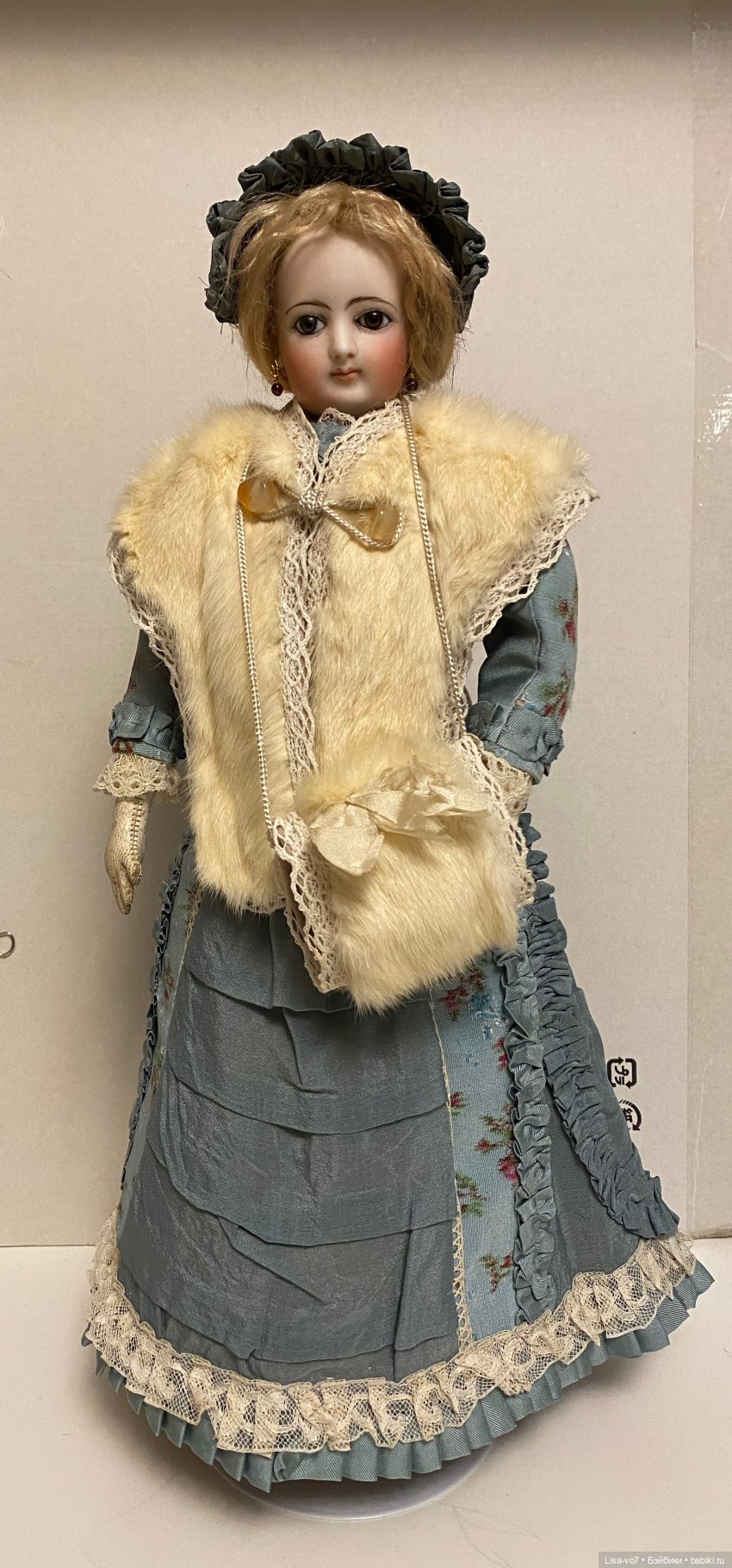 Накидка и муфта для антикварных кукол (фото 3)
