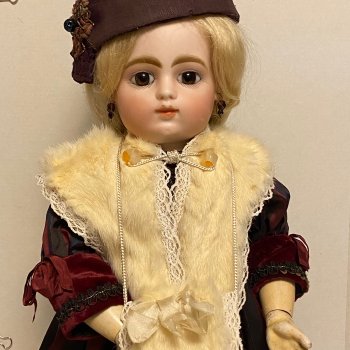 Накидка и муфта для антикварных кукол