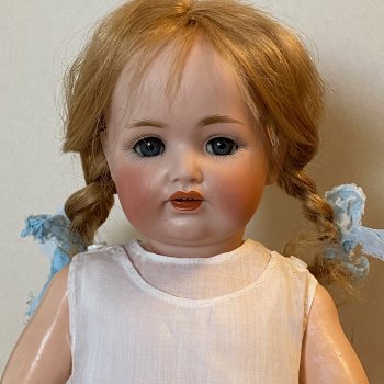 Девочка-припевочка:))