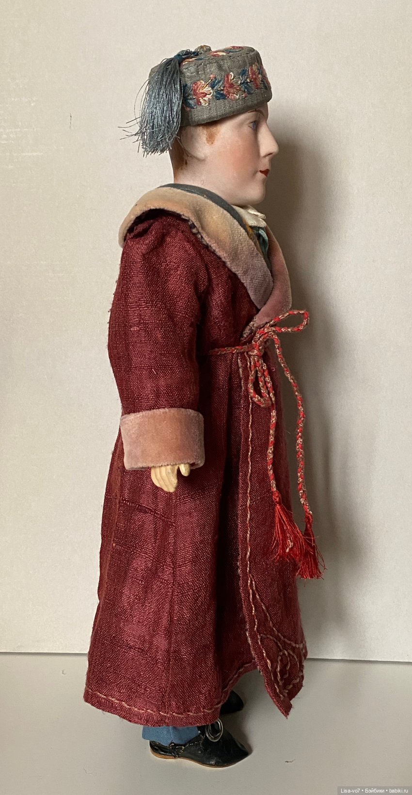 Лацбант и бархатный воротник