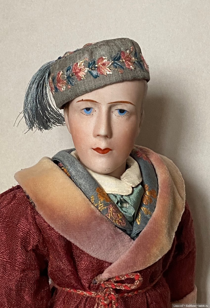 Лацбант и бархатный воротник