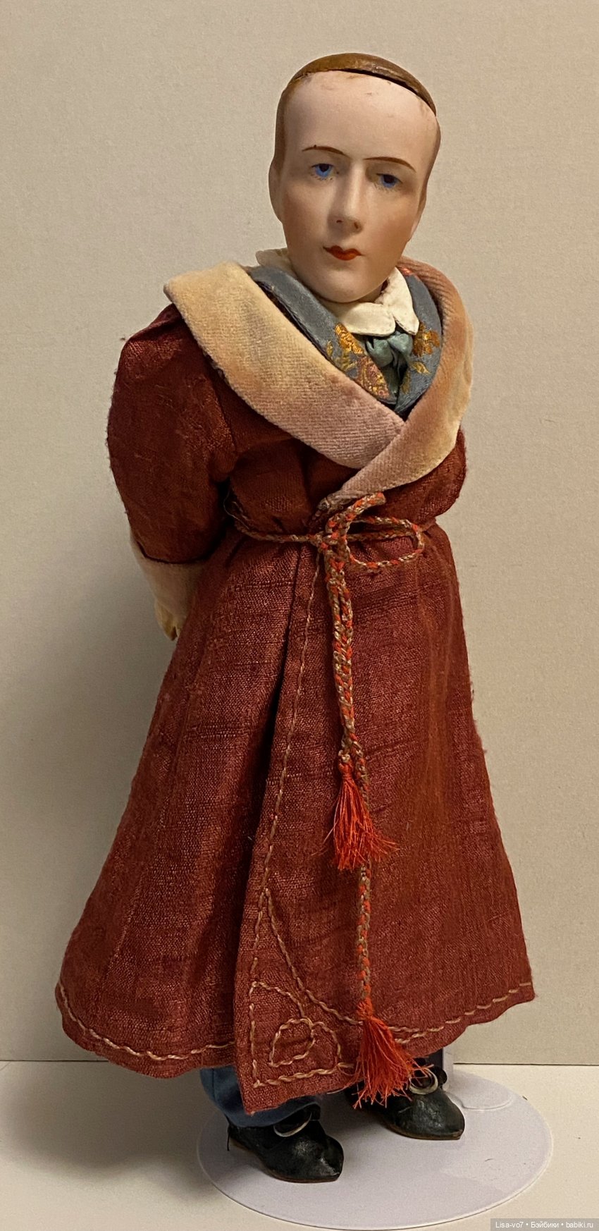 Лацбант и бархатный воротник