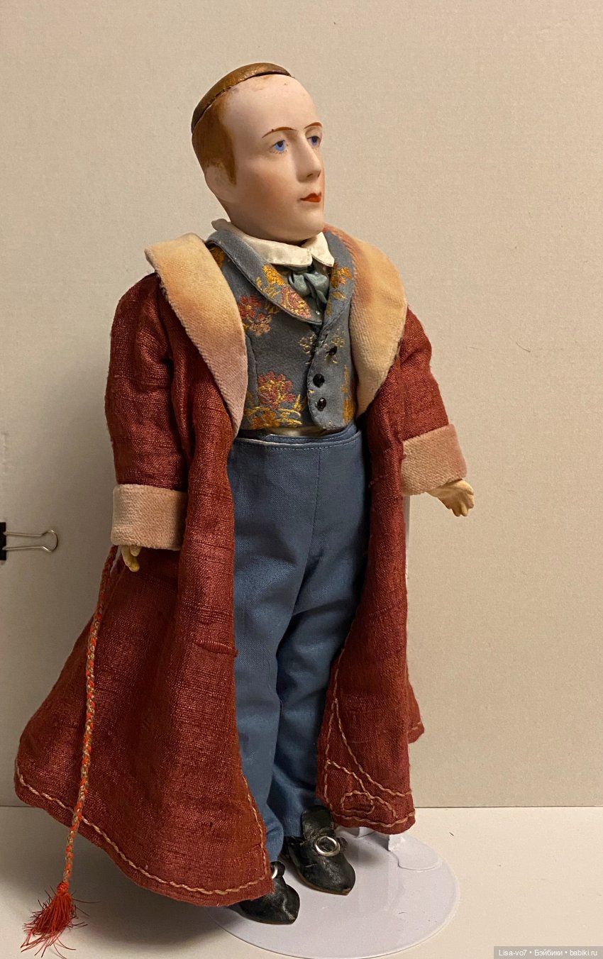 Лацбант и бархатный воротник