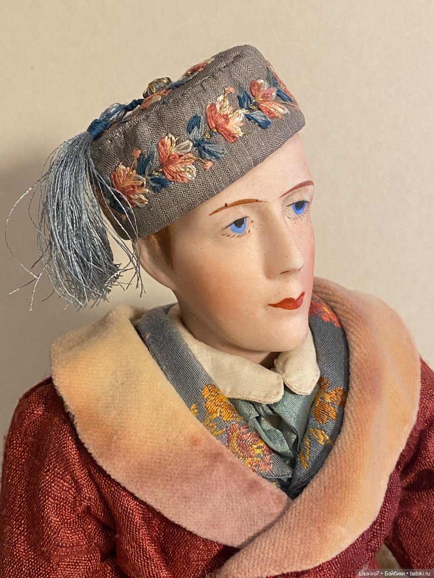 Лацбант и бархатный воротник