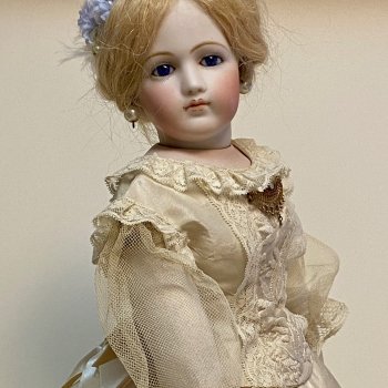 Бальное платье для Анечки.