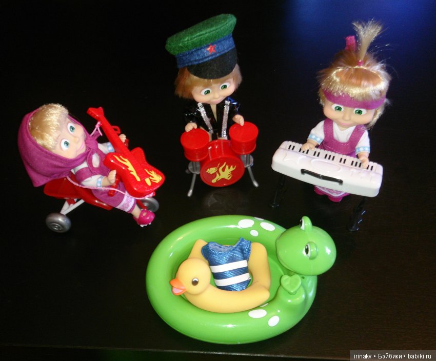 Кукла Маша, Производитель Simba