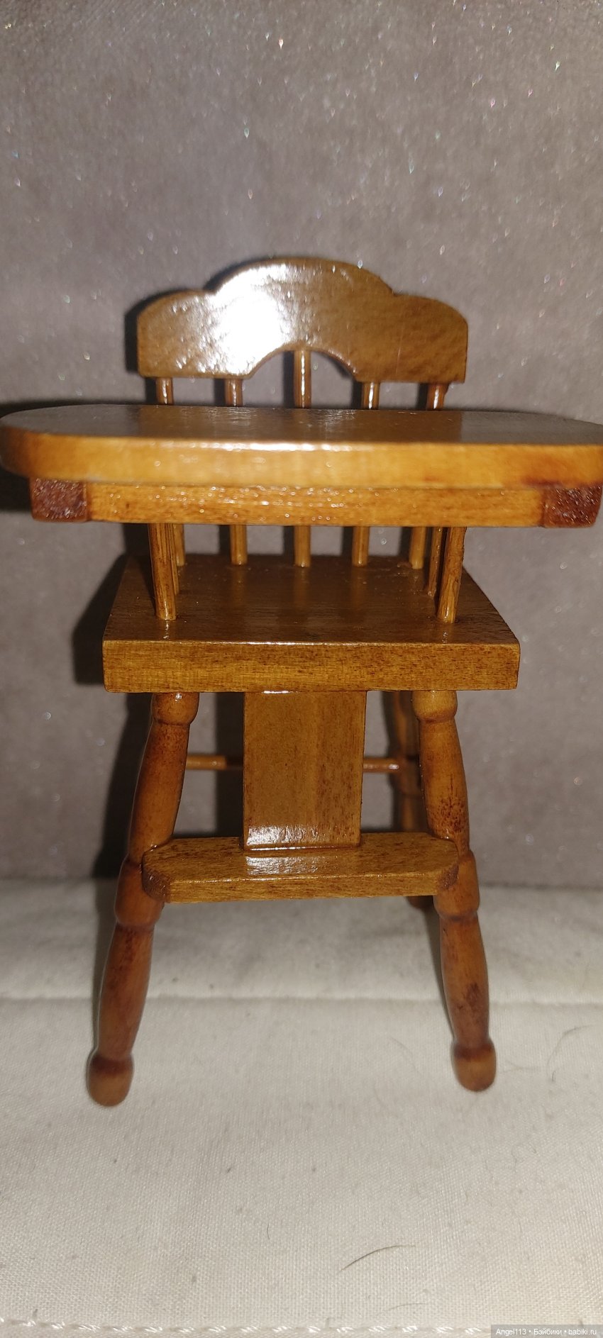 Стульчик для кукол 7-9 см из Китая (фото 2)