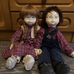 Редкая пара кукол