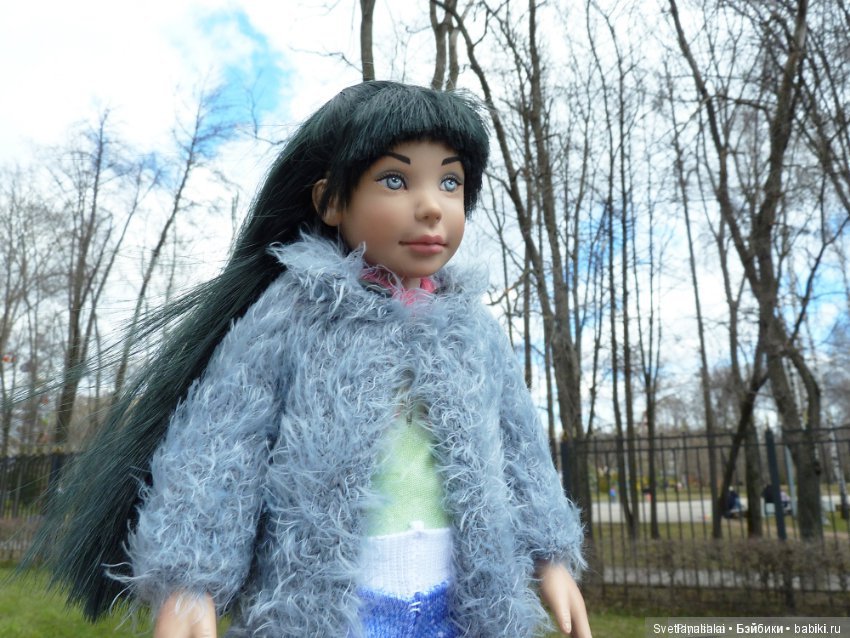 LeeAnn примеряет одежду — Куклы LeeAnn (Denis Bastien) и Marianna Oldenburg: винил