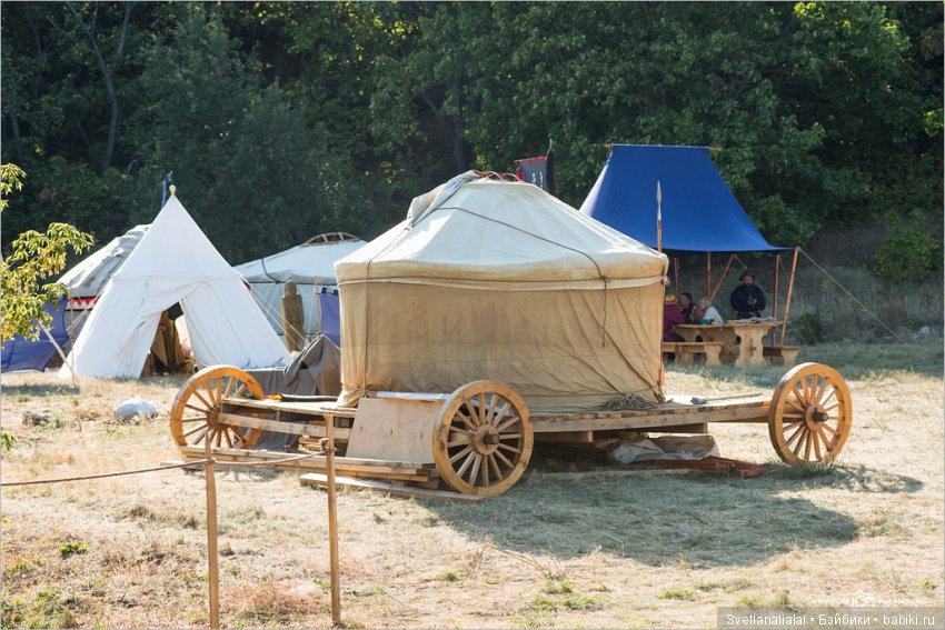 Путешествия осени: Укек реконструкция средневекового города на Волге