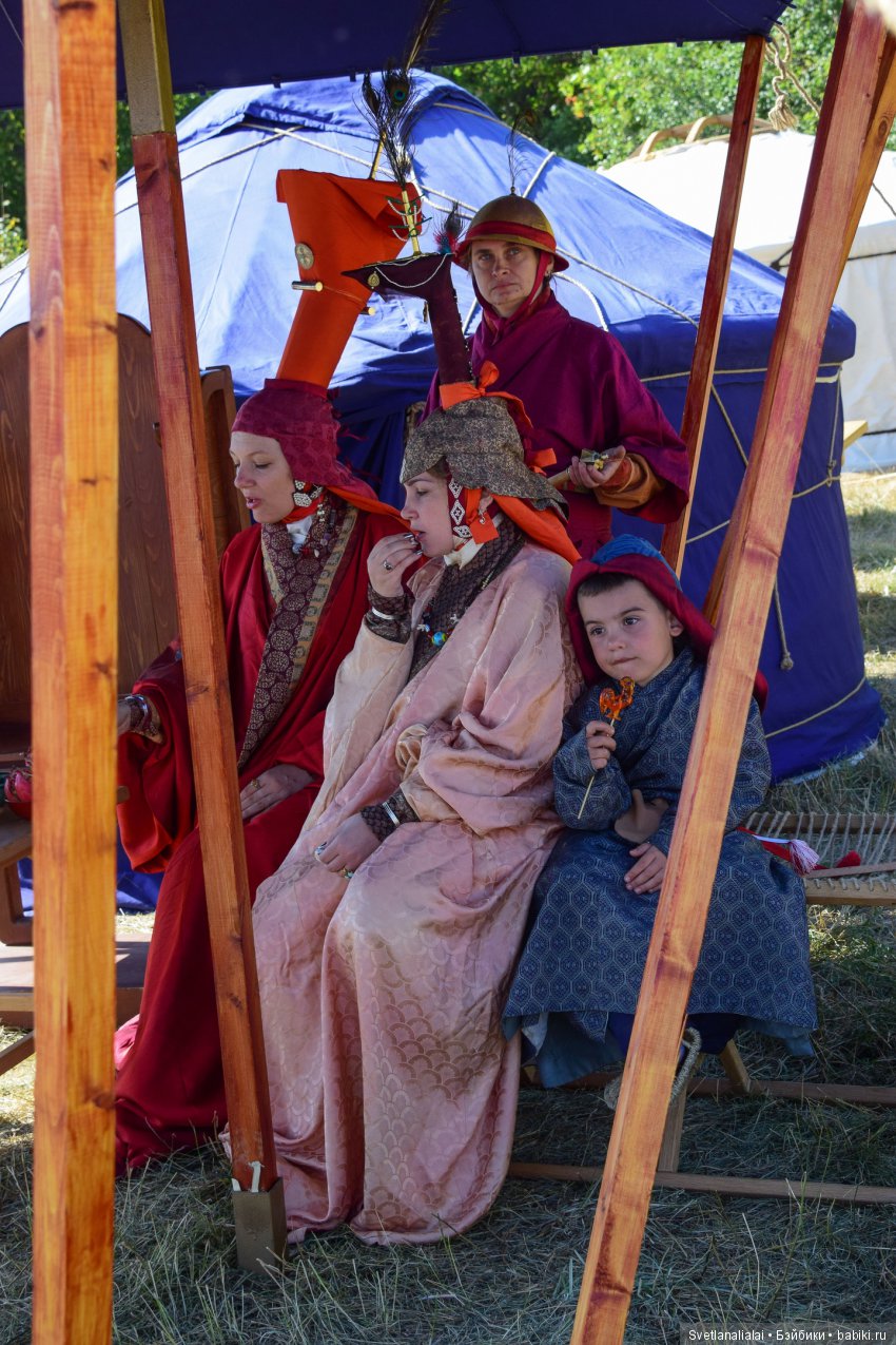 Путешествия осени: Укек реконструкция средневекового города на Волге