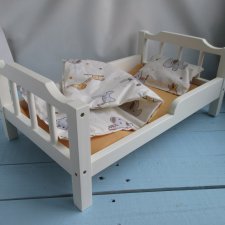 Кроватка с постелью 1:4