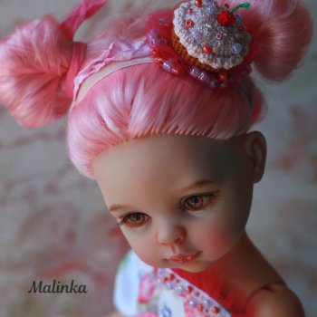 Пироженка Паола Рейна