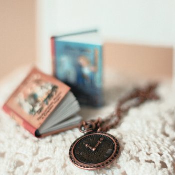 Алиса в стране чудес