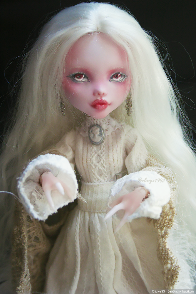 OOAK Гарпия Белая ворона (DollWorkshop)