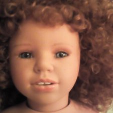 Новые зубы для Канделы, испанской куклы Кармен Гонсалес.