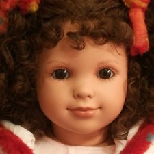 Веселая испанская девочка Миранда от Кармен Гонсалес