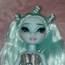 Инопланетянка от Rainbow