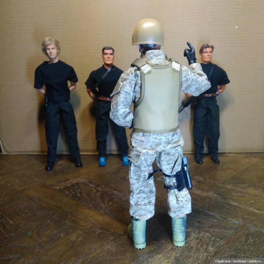 Китайский солдат с Али Экспресс. Рассматриваем и играемся (фото 5)