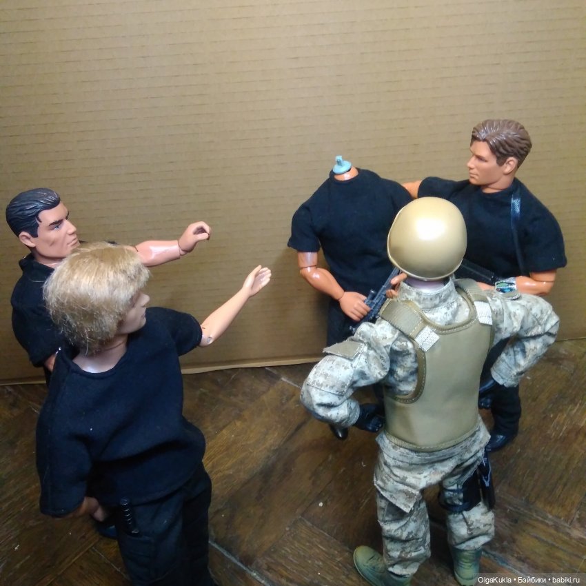 Китайский солдат с Али Экспресс. Рассматриваем и играемся (фото 10)