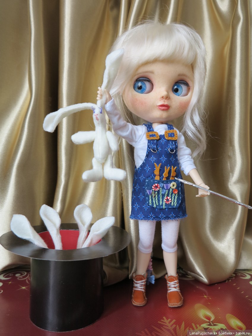 Белка-фокусник