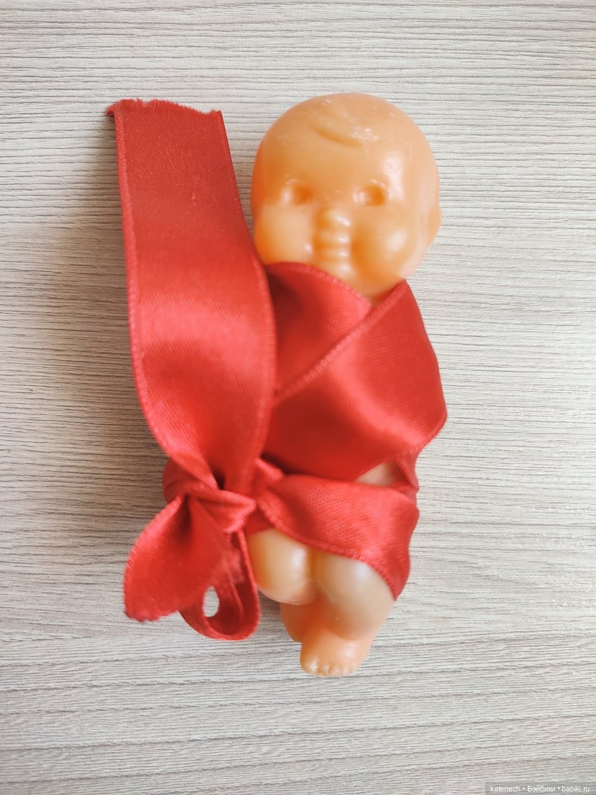 Ростовская куколка в купальнике (фото 2)