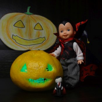 Не праздную, но играю
