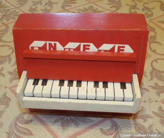Пианино и рояль СССР — Игрушки СССР и советского детства: резиновые (фото 5)