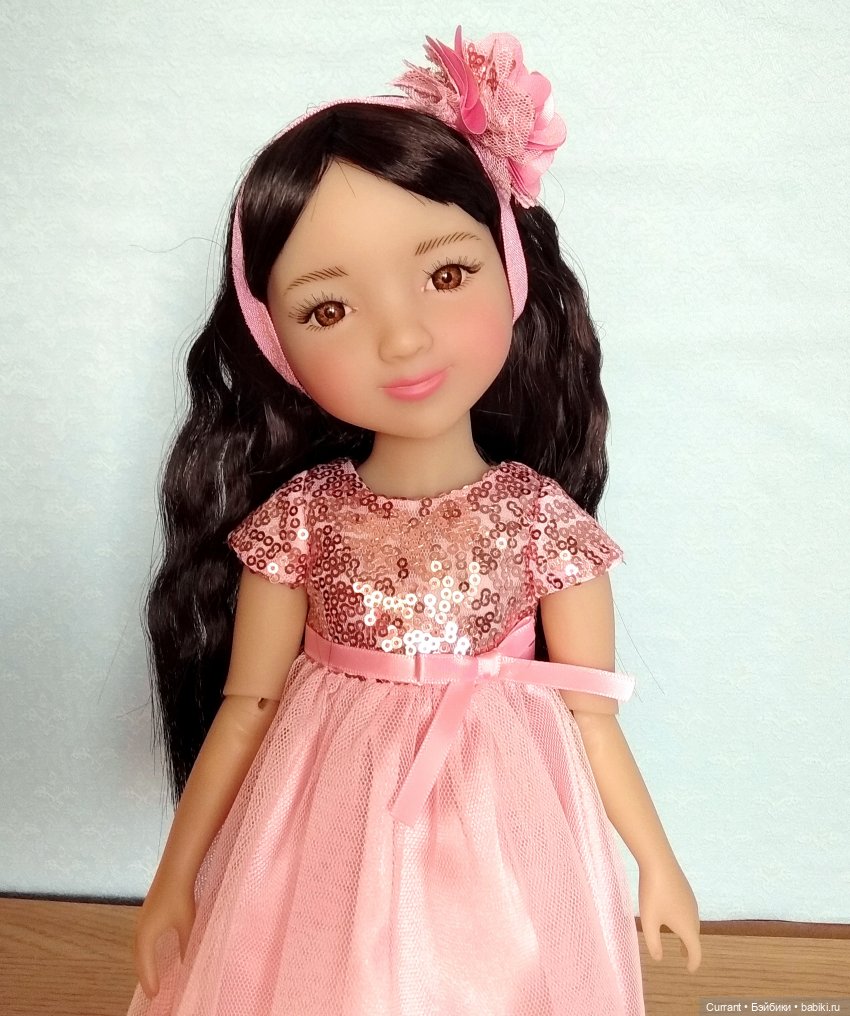 Недооцененная Лайла (Ruby Red Lila)