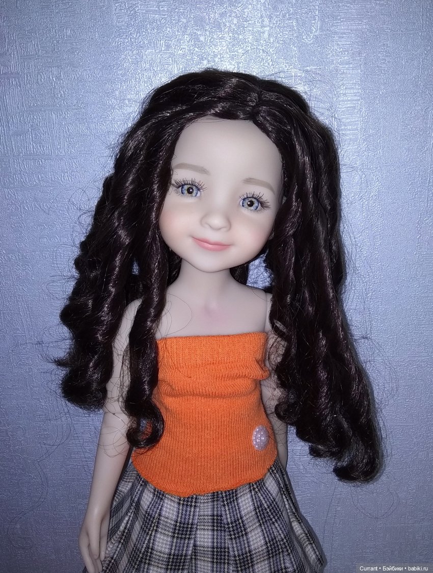 Сара от Ruby Red. Подбираем образ