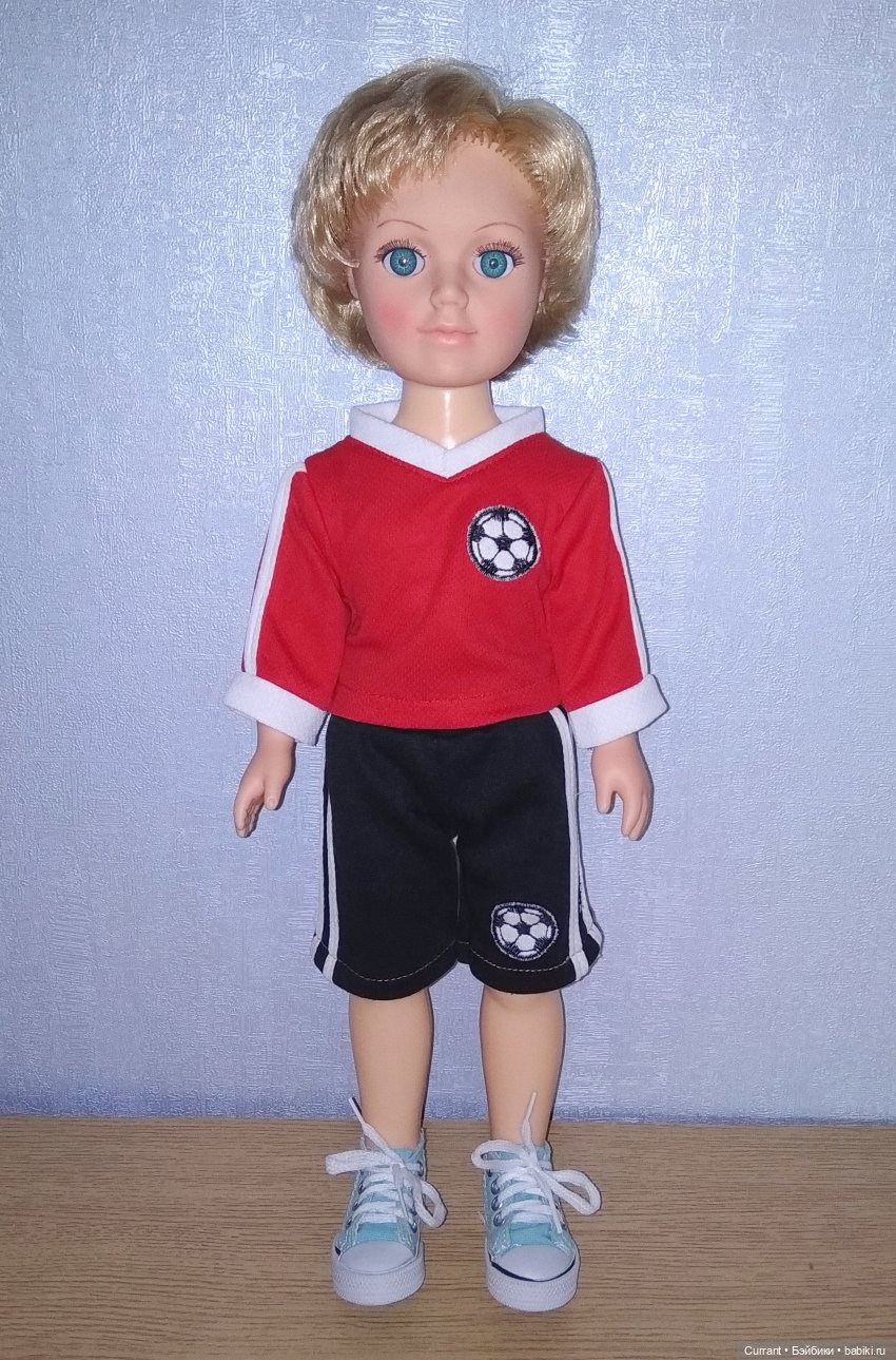 Настоящие игровые мальчики - мускулистые тела, мужественные лица