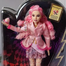 Disney Descendants: The Rise of Red, Bridget