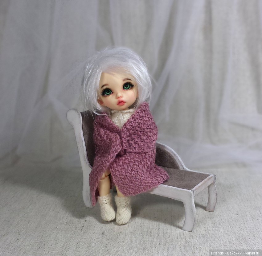 Уютный диванчик-рекамье | Бэйбики Уютный диванчик-рекамье — Куклы Fairyland (ФэйриЛэнд): BJD (БЖД) (фото 3)