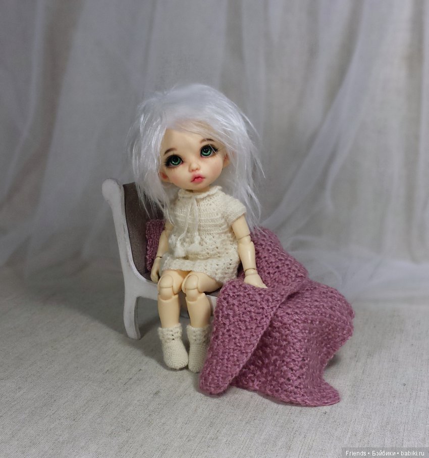Уютный диванчик-рекамье | Бэйбики Уютный диванчик-рекамье — Куклы Fairyland (ФэйриЛэнд): BJD (БЖД) (фото 2)