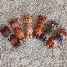 Мишки для добрых дел. И котик :)