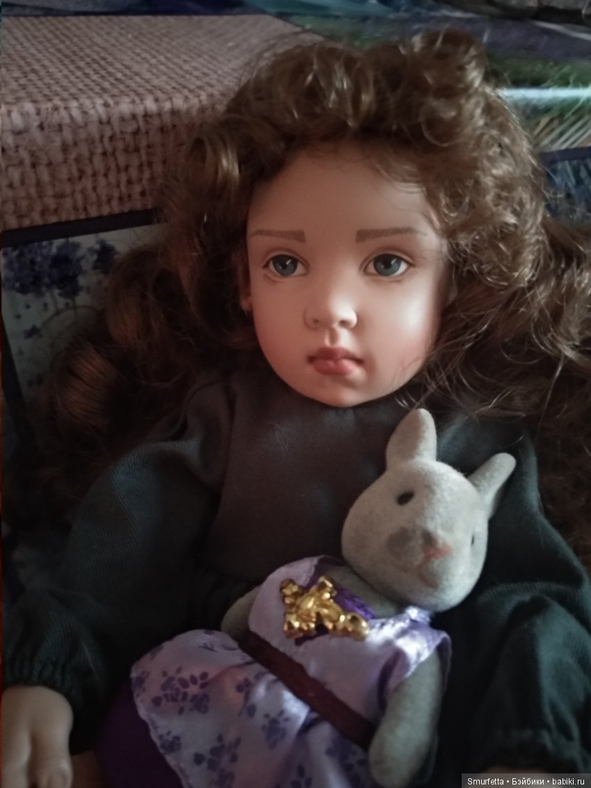 Беатрис читает книжку про Bunnies (фото 10)