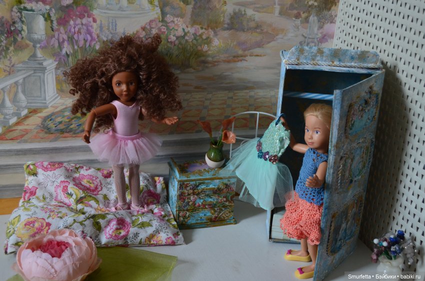 Роспись мебели для Крузелингов