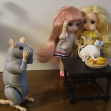 Две девчушки и незваные гости. Сказочка