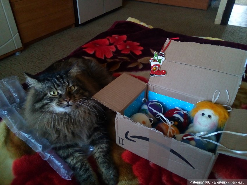 И шары из шерсти