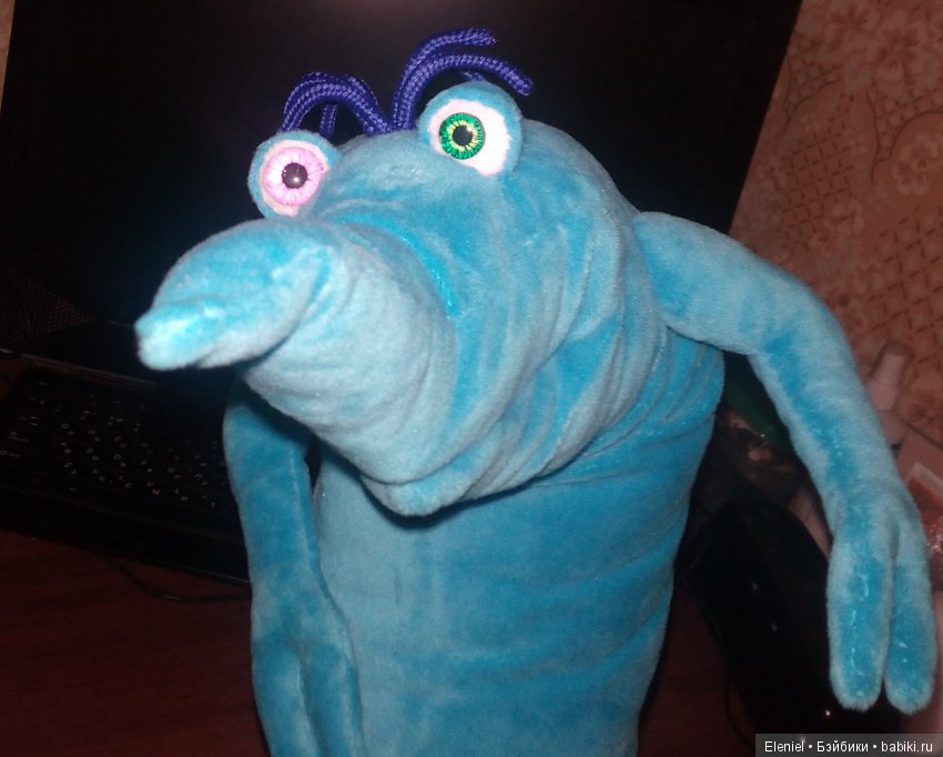 Знакомьтесь - это Мили и Киди. Забавные существа, которые снимаются в развлекательной передаче для детей (6+) и подростков