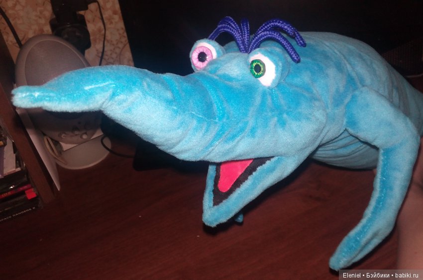 Знакомьтесь - это Мили и Киди. Забавные существа, которые снимаются в развлекательной передаче для детей (6+) и подростков