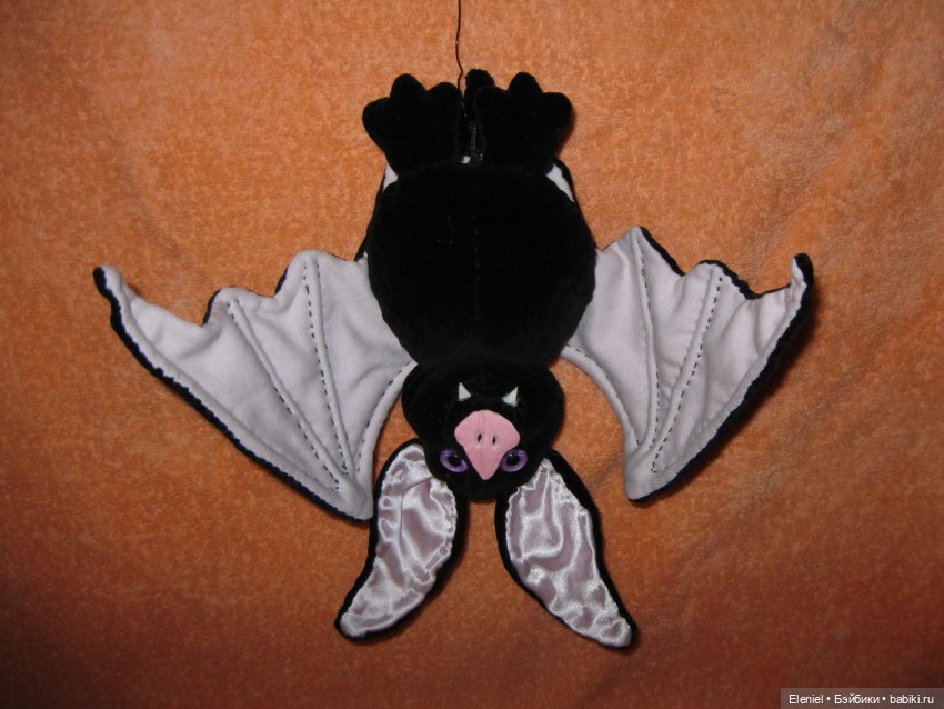 А у Вас, есть (сохранились) игрушки с детства, сделанные Вашими руками