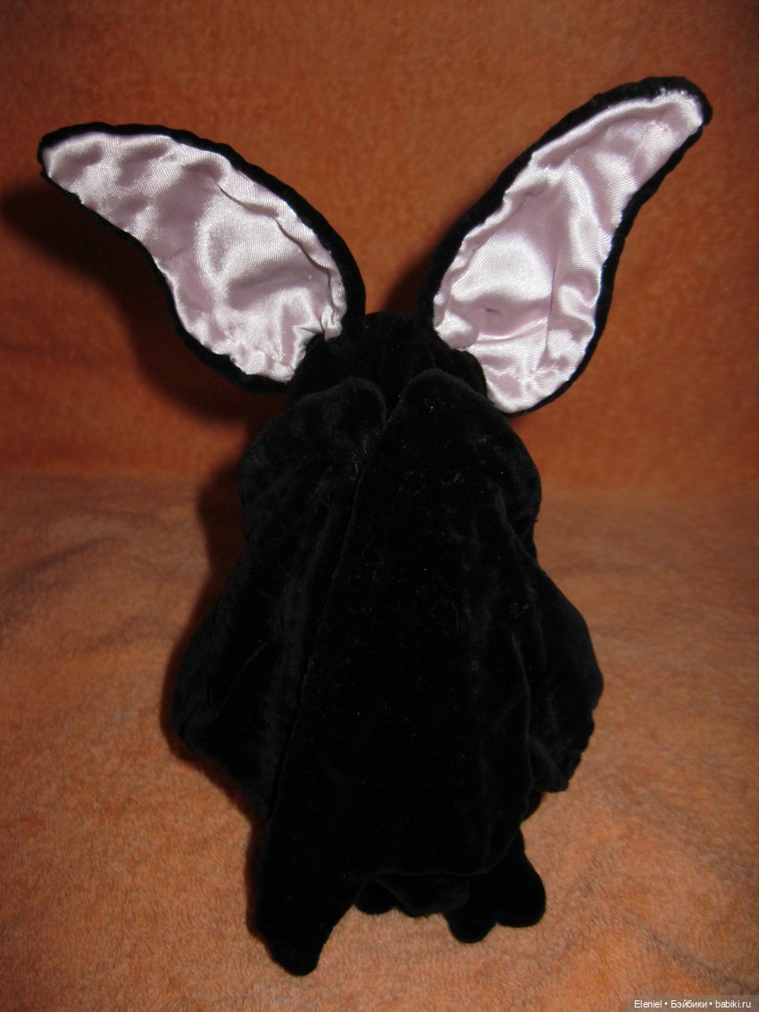 А у Вас, есть (сохранились) игрушки с детства, сделанные Вашими руками