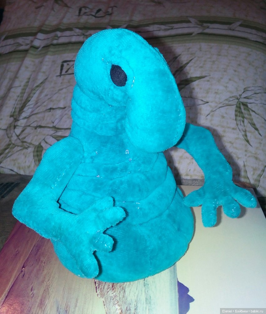 А у Вас, есть (сохранились) игрушки с детства, сделанные Вашими руками