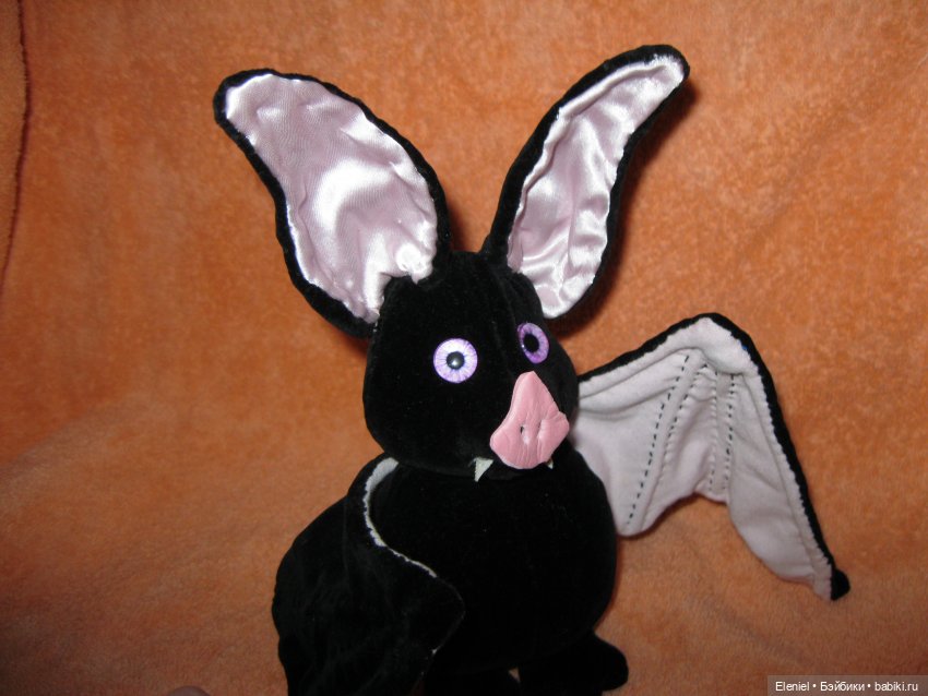 А у Вас, есть (сохранились) игрушки с детства, сделанные Вашими руками