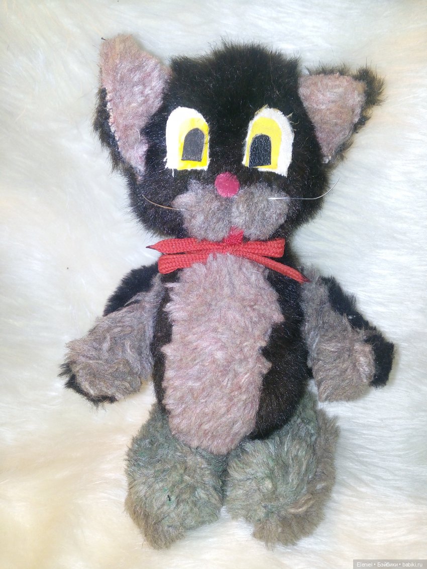 А у Вас, есть (сохранились) игрушки с детства, сделанные Вашими руками (фото 3)