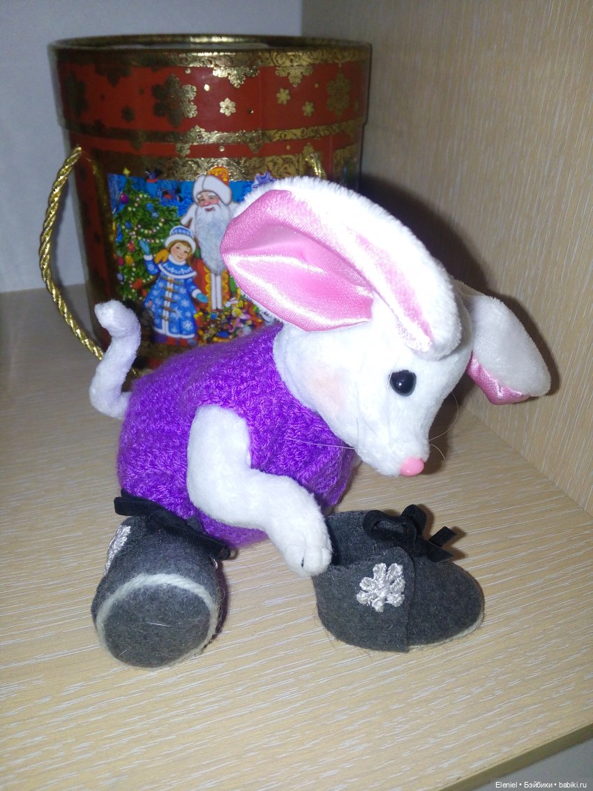 Небольшая история из жизни мышонка Клёпы, который мечтает обрести свой дом. (с фото)