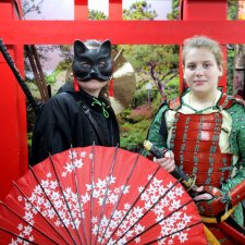 В сказочном "Клане Лисы" на выставке "Япония. Куклы, сказки и легенды"