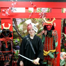 Фото на память на выставке "Япония. Куклы, сказки и легенды"