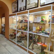 Экспозиция японских предметов творчества и быта, отражающих благородный досуг в библиотеке им. Чернышевского